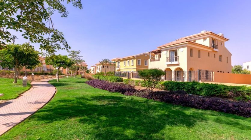 HYDE PARK, NEW CAIRO